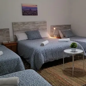 Penzion Break In Gothic Hostal